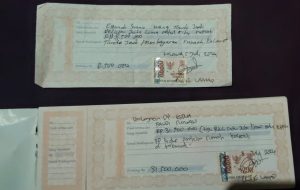 Foto: Bukti Kwitansi, oknum "Ayu" terima sejumlah uang milik korban.